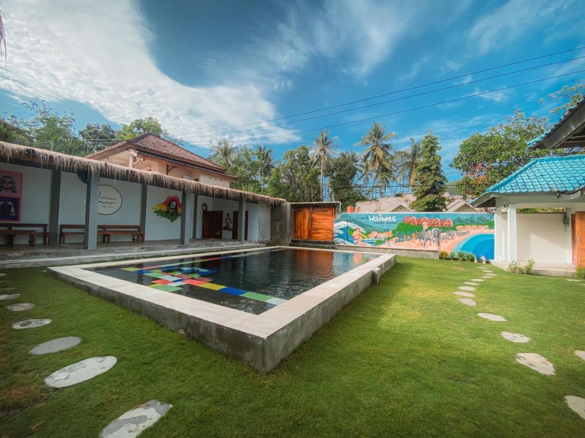 Waiwas Hostel Kuta  Exteriör bild